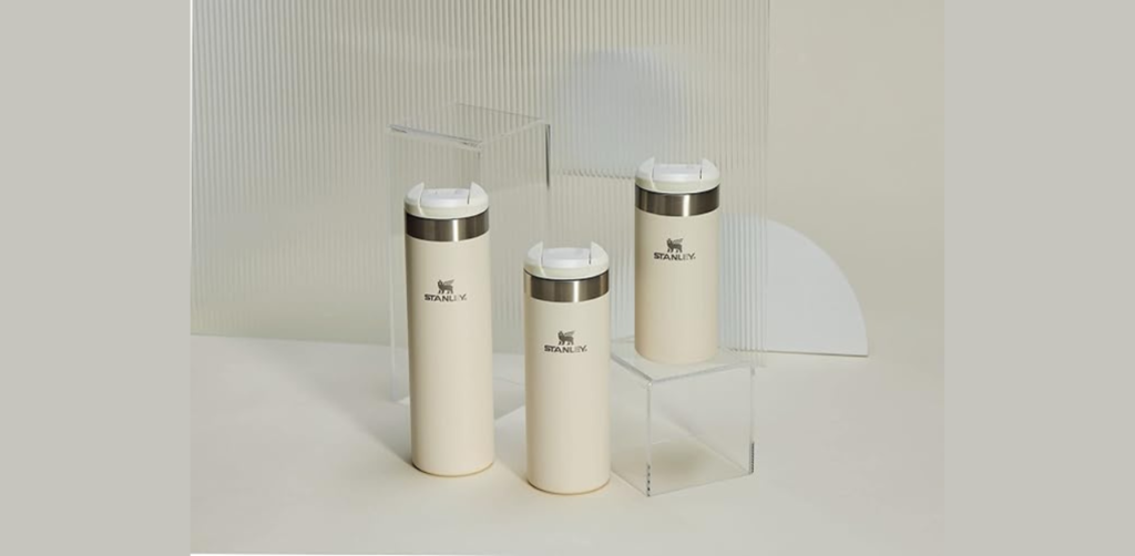 stanley vacuum insulated tumbler for water, coffee, Tea and drinks